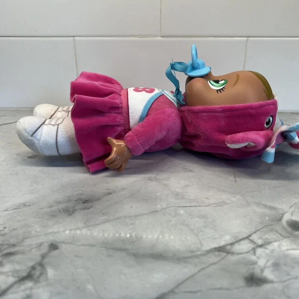 Cry Babies Tiny Cuddles Stars Roxy Cheerleader Baby‎ Doll 9